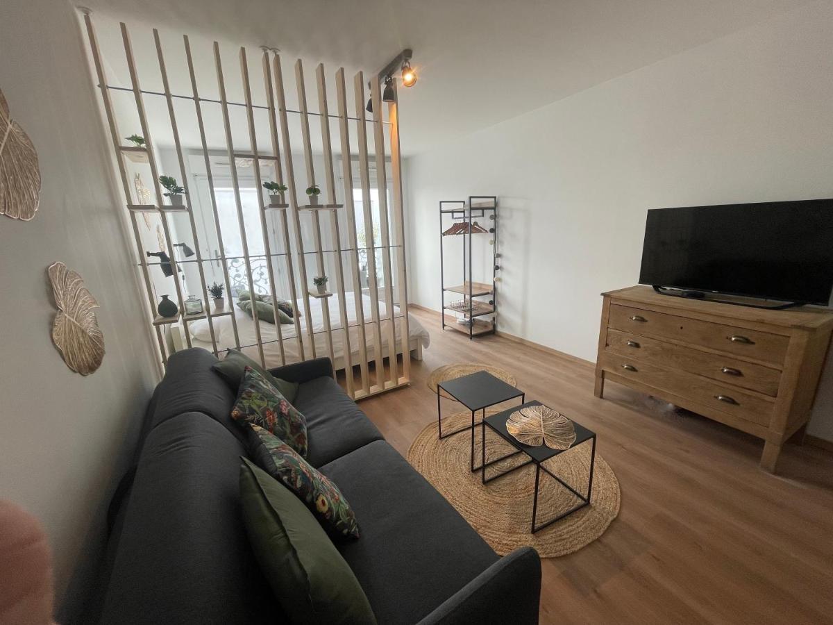 Alp Chartres - Grand Studio Avec Terrasse Et Parking Dış mekan fotoğraf